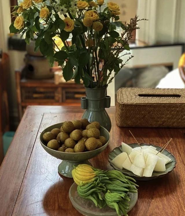 张纪中|张纪中小31岁娇妻晒美食照，产前3天还做饭，贤惠得不像豪门阔太