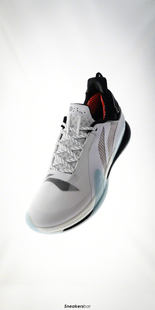 li-ning闪击七代"速度是我们不断的追求"