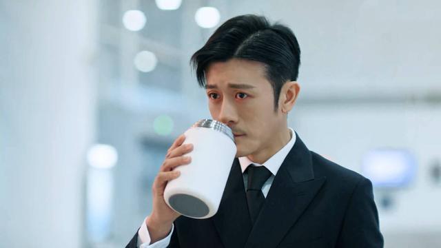 赵露思|赵露思的《我，喜欢你》，18岁年龄差，让这对“冤家”虐不起来