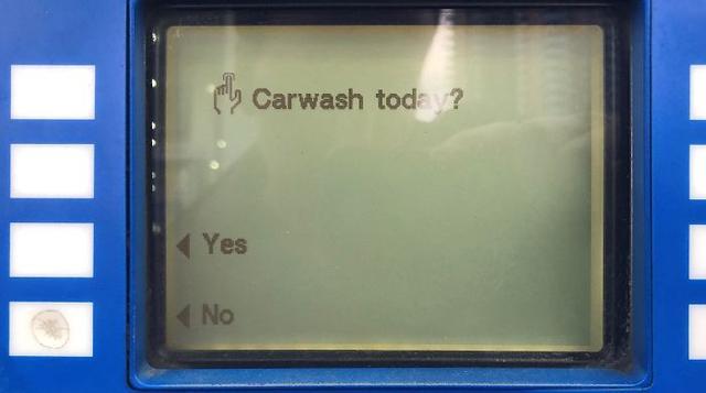 石头|25张被“时间磨损”的照片，图3石头被水滴侵蚀700年的样子