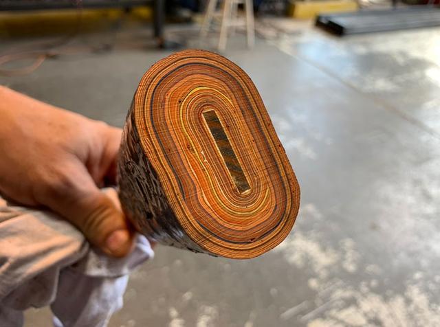 石头|25张被“时间磨损”的照片，图3石头被水滴侵蚀700年的样子