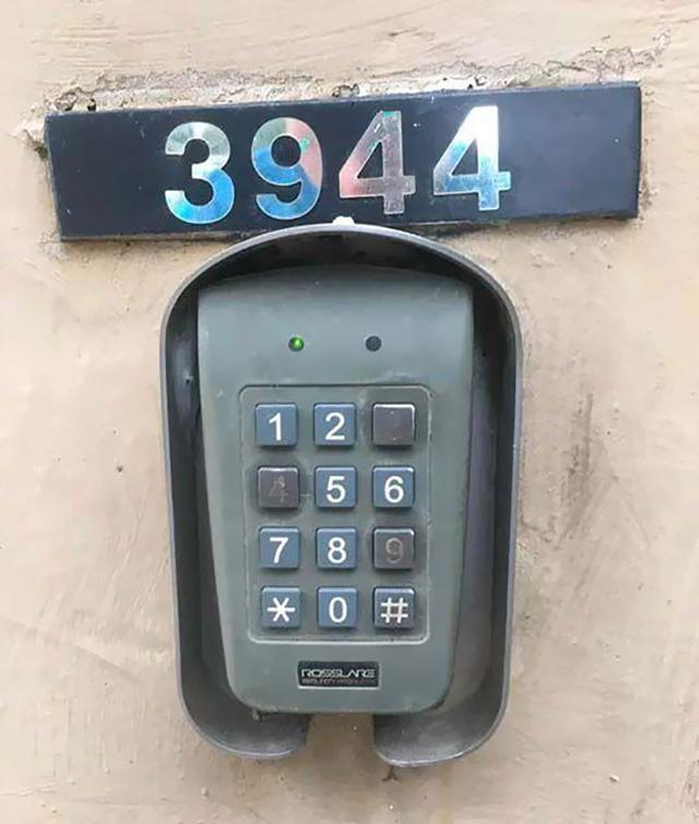 石头|25张被“时间磨损”的照片，图3石头被水滴侵蚀700年的样子