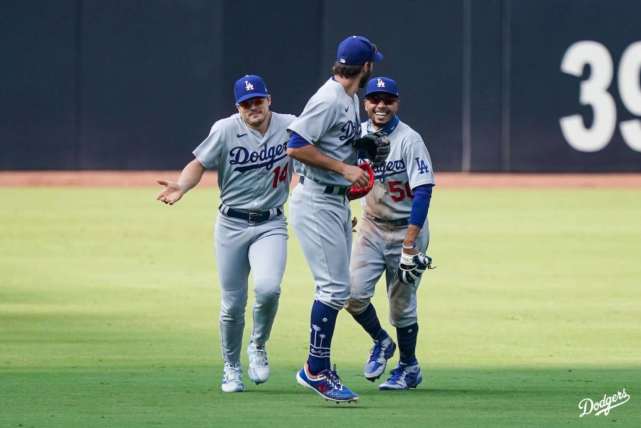 支安打外加捕手史密斯的3分打点,让球队在6局结束后确立7-1的领先优势