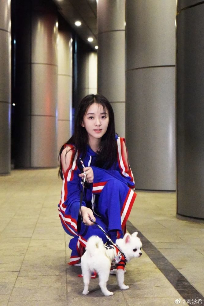 还记得闪光少女里的千指大人吗她现在长这样