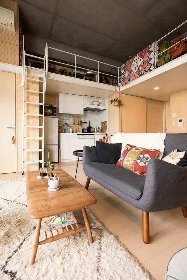 夫妻买下36平方米房子,卧室只有5个㎡,上楼全靠爬