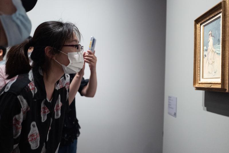 莫奈|9件莫奈原作在上海展出，只设一米线，连玻璃框都没装