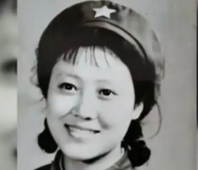 王丽云|“国民婆婆”王丽云：与丈夫离婚成好友，女儿车晓成了她的依靠