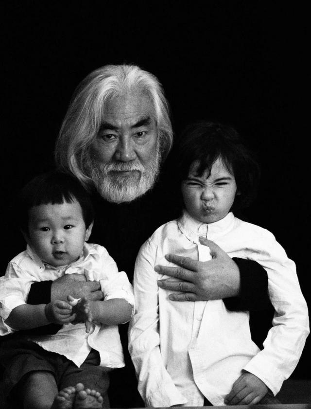 张纪中|张纪中妻子首回应为何嫁老头，曝光婚后现状：家中有保姆司机助理和月嫂