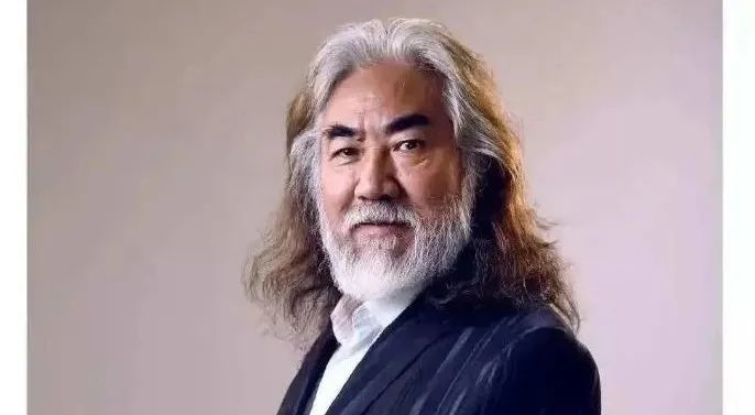 张纪中|69岁张纪中再当爹，和前妻大打出手，这次三婚又娶了小31岁助理