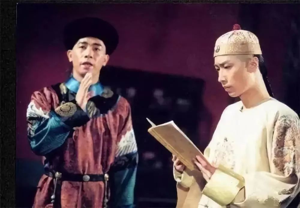 张纪中|69岁张纪中再当爹，和前妻大打出手，这次三婚又娶了小31岁助理