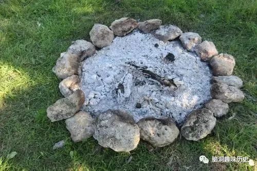 草木灰|在古代，草木灰可不只是肥料，洗头、刷牙、做面条都离不开它
