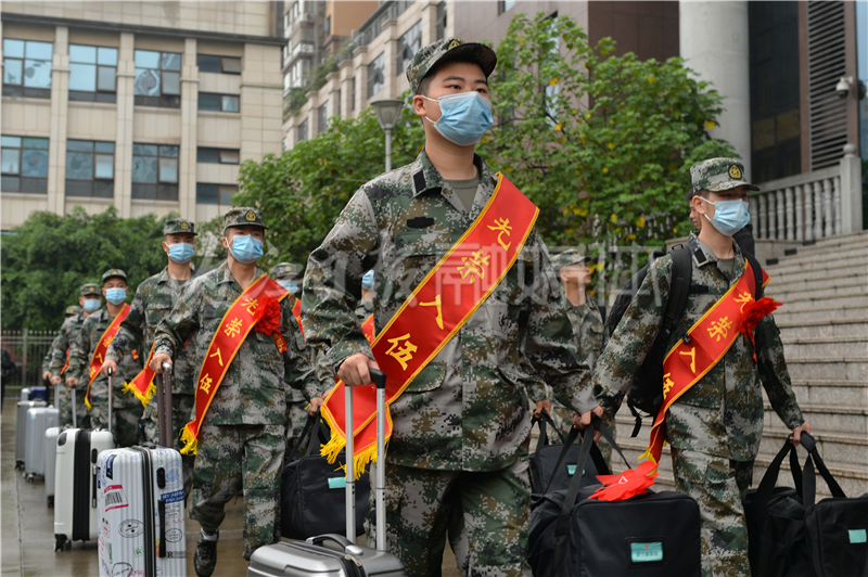 武警内江支队图片