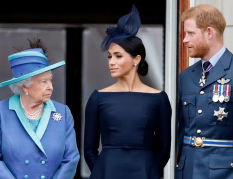 哈里王子|36岁生日贺卡藏玄机！哈里被取消皇家头衔，梅根还自称公爵夫人