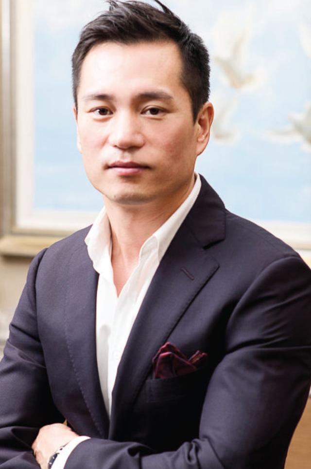 陈荣炼|安以轩二胎未生已获赠豪礼，陈荣炼掷13亿买股份，夫妻联名做股东