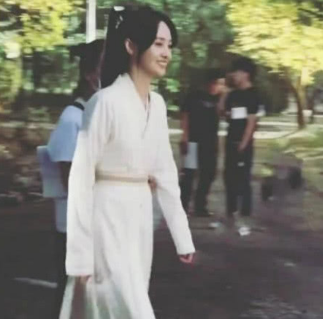 古力娜扎|郑爽张翰都在录恋爱综艺，11年过去，他们和怼粉的娜扎陷入相同困局