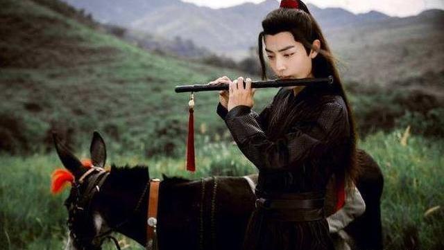 马致远|枯藤老树昏鸦，小桥流水人家，简单的名词罗列为什么意蕴深长？