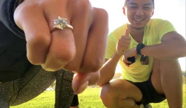 tvb小生|恭喜！TVB小生宣布向富贵女友求婚成功，两人已合资六千万共筑爱巢