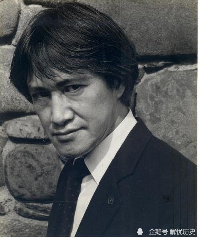姜文|文娱界名人神仙打架，姜文为劝架写下一首诗，指桑骂槐的功夫一流