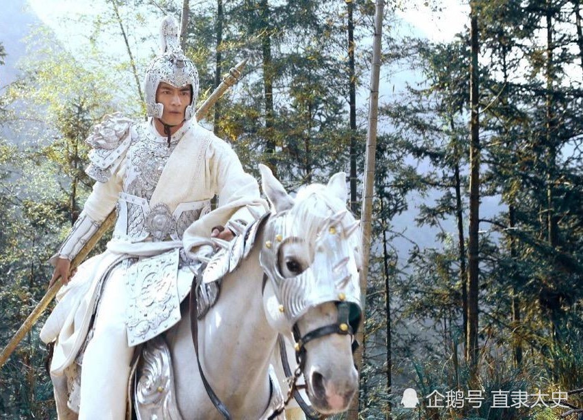 吕布和赵云谁更厉害,三国时曹操一语中的,颠覆大众认知_腾讯新闻