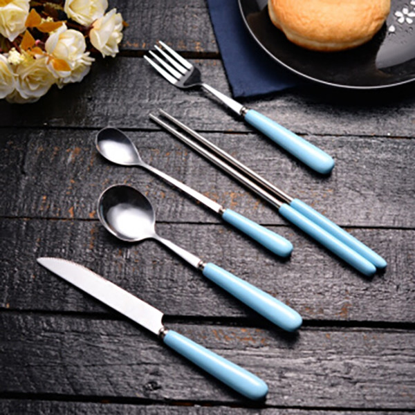 田朴珺|公众人物田朴珺，为何在其文章中声称：“中国人有知识没文化”