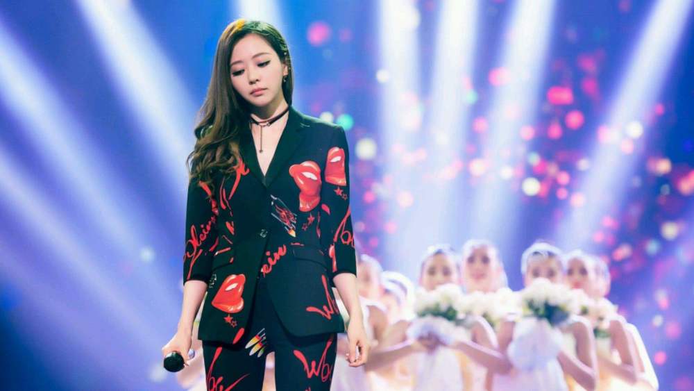 郁可唯|同参加过超女、演唱过无数影视歌曲的张靓颖、郁可唯为何差别大