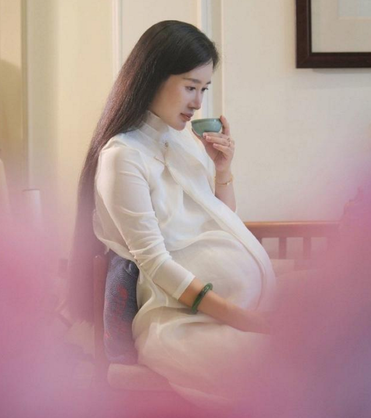 杜星霖|嫁69岁张纪中遭质疑，杜星霖回应：他的体力活力比年轻人都好