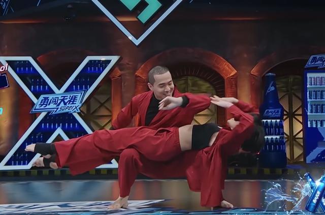 让王一博,张艺兴,钟汉良,王嘉尔无法形容的国风街舞演绎了一个怎样的