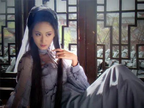 佟丽娅|为什么她们艳压范冰冰、美过佟丽娅，却演不好一个狐狸精？