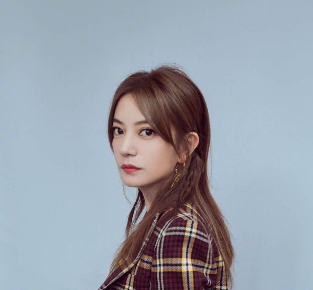 导演|国民女神火了22年，作品部部经典，带火综艺，当导演也成典范