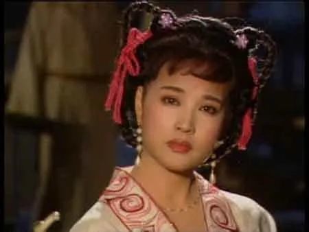 颜值|顶流小花纷纷颜值崩塌，为什么小美女很难蜕变成石破天惊大美人？