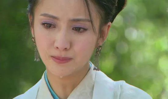 颜值|顶流小花纷纷颜值崩塌，为什么小美女很难蜕变成石破天惊大美人？