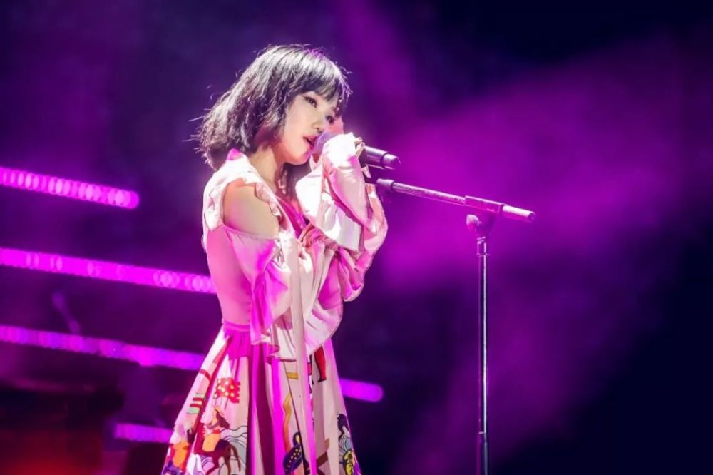 乘风破浪的姐姐|浪姐成团后的黄龄，资源拿到手软，与王一博组成旅行搭档