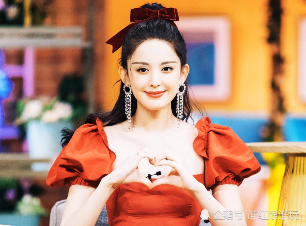 粉丝|那么多怼粉丝的明星，就她最矫情、最玻璃心？