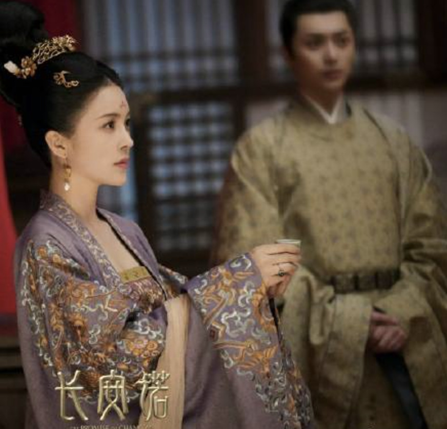 赵樱子|赵樱子新剧遭CP粉大骂：不要蹭《琉璃》热度，成毅唯爱袁冰妍