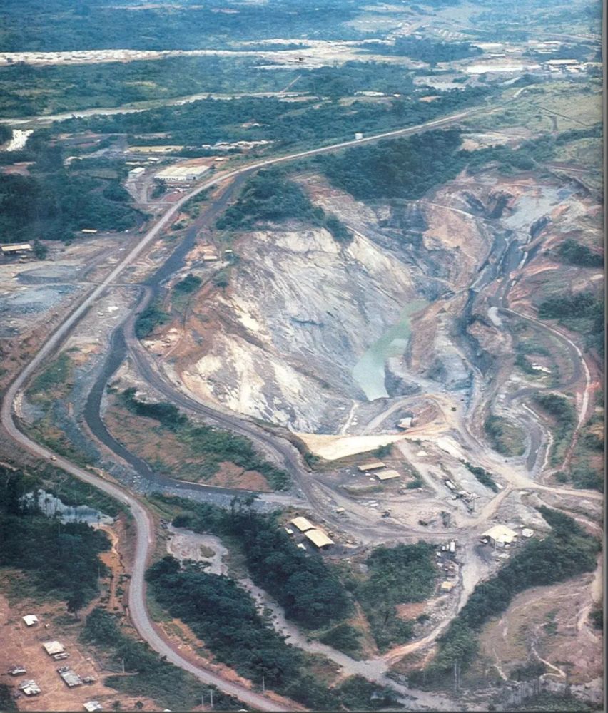 核反应堆|有人建造了一座核反应堆，20亿年前？