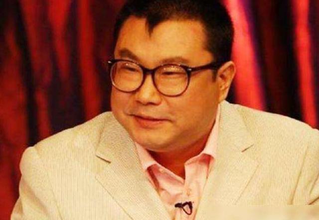 尹相杰|51岁尹相杰靠商演捞金？曾因《纤夫的爱》爆红，如今跑场卖力弹唱