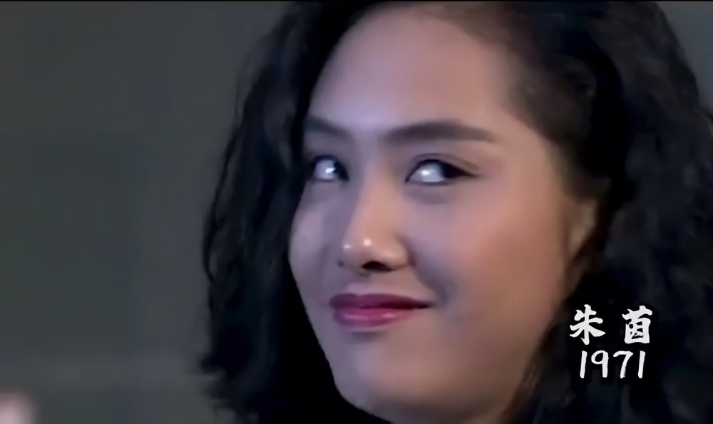 王祖贤|十七岁的王祖贤、李丽珍、蔡少芬…哪一个更让人惊艳？