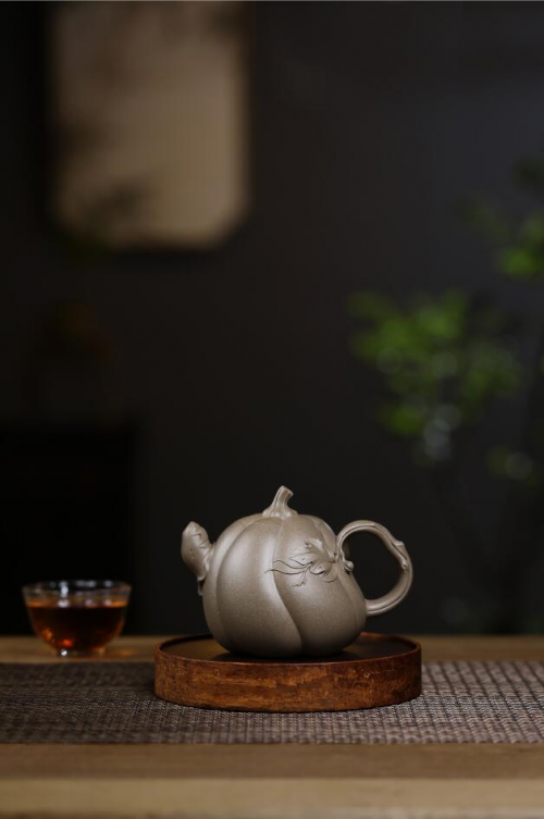 中国工艺美术|当代著名紫砂工艺师——余勇