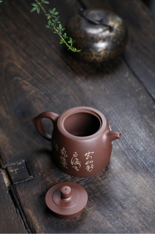 中国工艺美术|当代著名紫砂工艺师——余勇