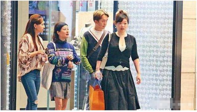邓兆尊|53岁著名男星靠父母遗产养3个女友！4人共处，为公平不生孩子