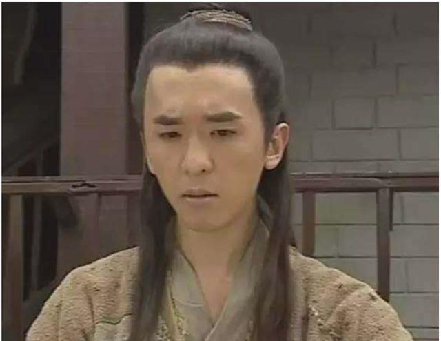 邓兆尊|53岁著名男星靠父母遗产养3个女友！4人共处，为公平不生孩子