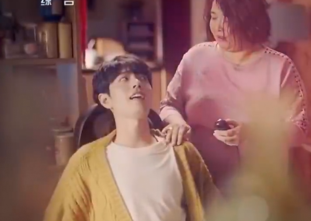 最美逆行者|最美逆行者：肖战于毅杨志刚零片酬出演，酷暑穿冬装，导演都熬不住热到中暑