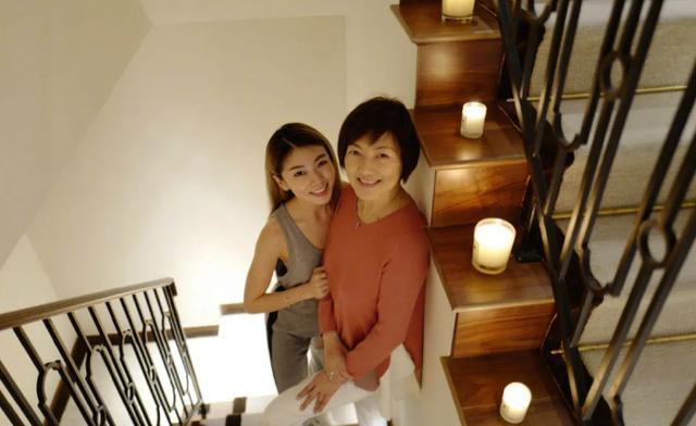 豪宅|喜提豪宅和兰博基尼，和郑恺分手后，她怎么过得更爽了？