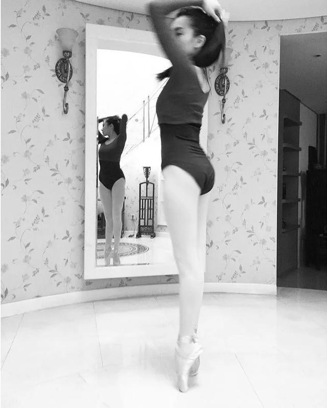 豪宅|喜提豪宅和兰博基尼，和郑恺分手后，她怎么过得更爽了？