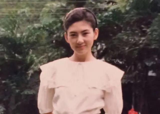 豪宅|喜提豪宅和兰博基尼，和郑恺分手后，她怎么过得更爽了？