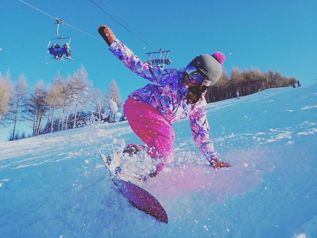 豪宅|喜提豪宅和兰博基尼，和郑恺分手后，她怎么过得更爽了？