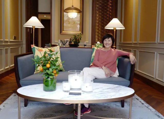 豪宅|喜提豪宅和兰博基尼，和郑恺分手后，她怎么过得更爽了？