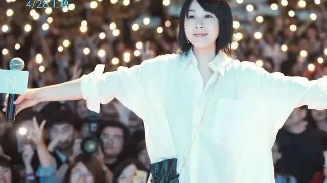 刘若英|放下陈升、错过黄磊，嫁给钟小江却分居9年，刘若英真的幸福吗？