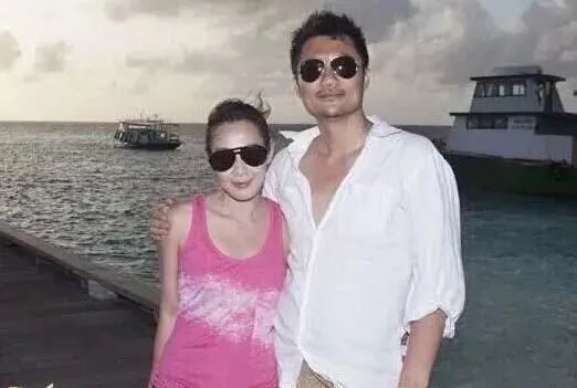 刘若英|放下陈升、错过黄磊，嫁给钟小江却分居9年，刘若英真的幸福吗？