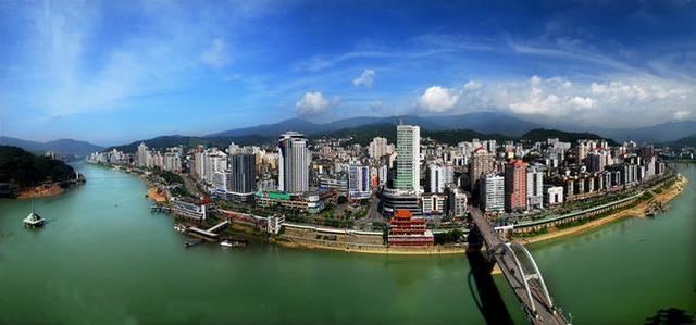 提到福建最出名的三座旅遊城市,大家立即會想到廈門,福州和泉州,特別